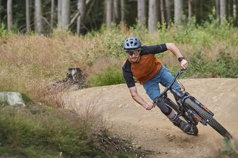 Madison Flux Trail Men's Short Sleeve Jersey in Mineral Red-2